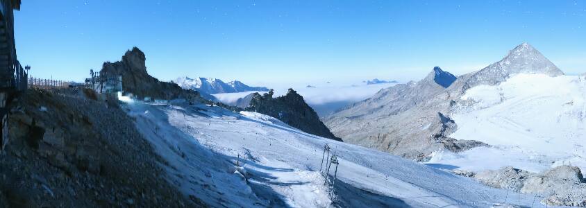 Hintertuxer Gletscher Gefrorene Wand snow cam captured at 30 September 2026 at 11:46 pm GMT+2