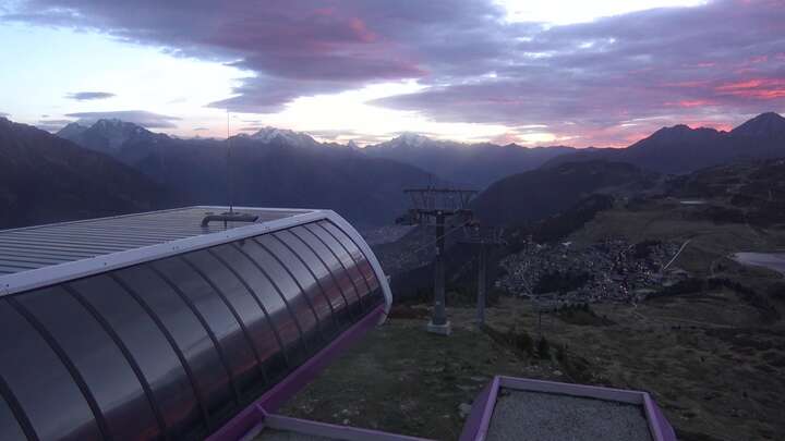 Bettmeralp (Aletsch Arena) Upper Station Wurzenbord snow cam captured at 24 September 2026 at 7:44 pm GMT+2