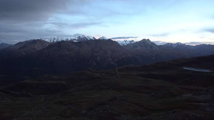 Celerina Trais Fluors Upper Station snow cam captured at 24 September 2026 at 7:28 pm GMT+2