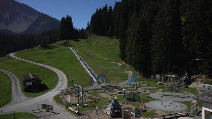 Emmetten Stockhütte-Upper Station South snow cam captured at 25 September 2026 at 11:50 pm GMT+2