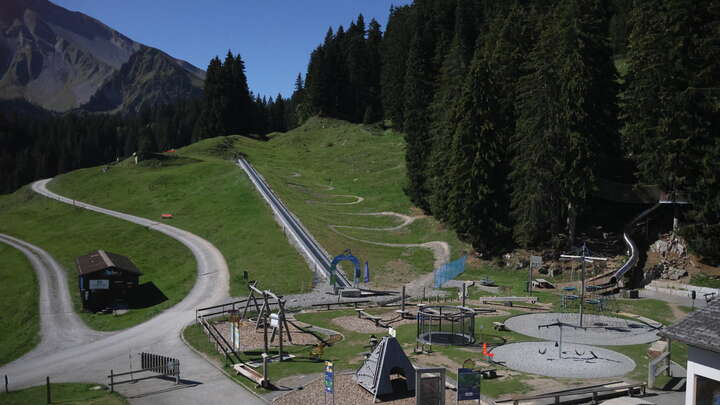 Emmetten Stockhütte-Upper Station South snow cam captured at 26 September 2026 at 11:49 pm GMT+2