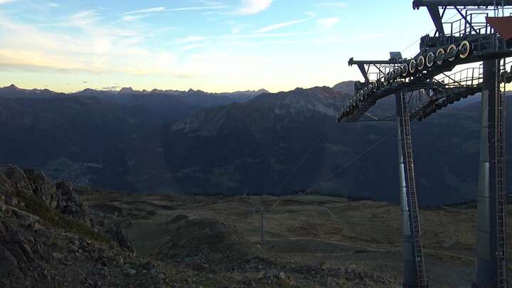 Klosters Dorf Upper Station Schaffürggli snow cam captured at 23 September 2026 at 7:23 pm GMT+2