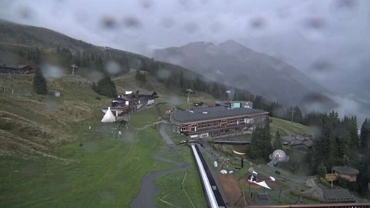 Klosters Dorf Madrisaland snow cam captured at 16 September 2026 at 7:41 pm GMT+2