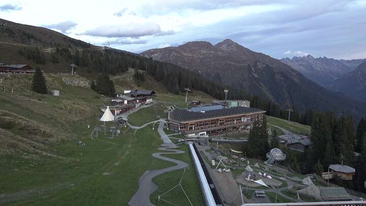 Klosters Dorf Madrisaland snow cam captured at 20 September 2026 at 7:31 pm GMT+2