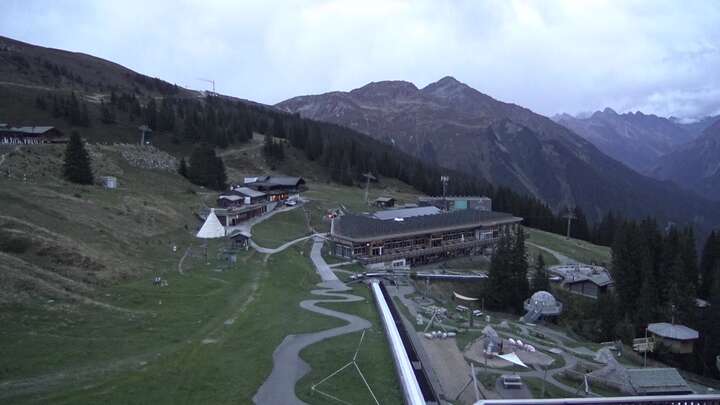 Klosters Dorf Madrisaland snow cam captured at 24 September 2026 at 7:19 pm GMT+2