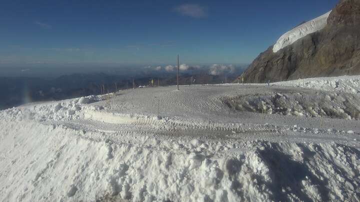 Lauterbrunnen (Jungfraujoch) archive representative frame captured at 16 September 2026 at 1:36 am AEST