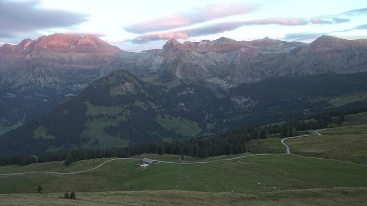 Lenk im Simmental Mülkerblatten snow cam captured at 13 September 2026 at 8:00 pm GMT+2