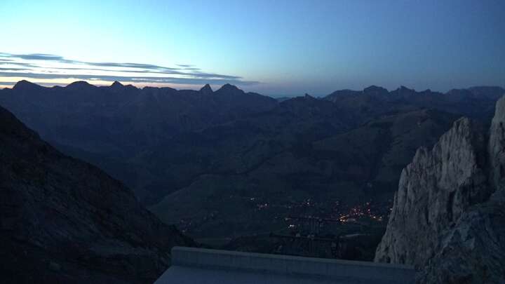 Rougemont (Gstaad) Videmanette snow cam captured at 27 September 2026 at 7:57 pm GMT+2