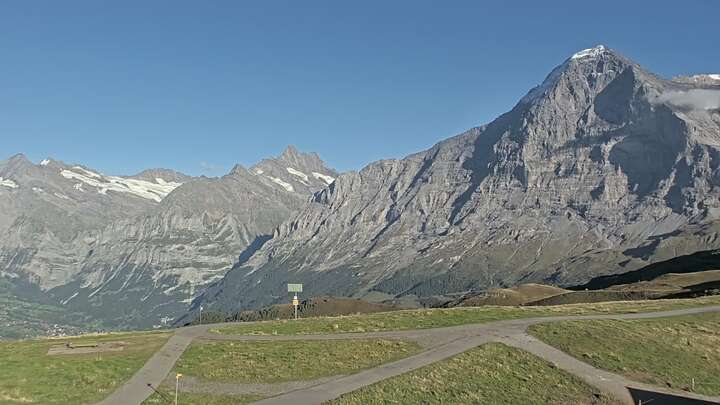 Wengen (Männlichen) Männlichen snow cam captured at 15 September 2026 at 6:13 pm GMT+2
