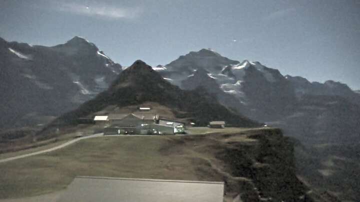Wengen (Männlichen) Männlichen snow cam captured at 25 September 2026 at 11:48 pm GMT+2
