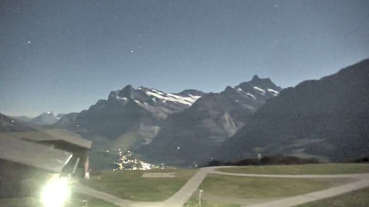Wengen (Männlichen) Männlichen snow cam captured at 26 September 2026 at 11:50 pm GMT+2