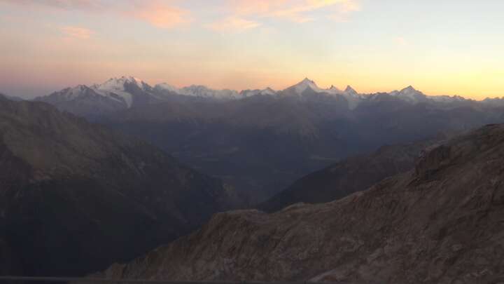 Wiler (Lauchernalp) Hockenhorngrat snow cam captured at 25 September 2026 at 7:32 pm GMT+2