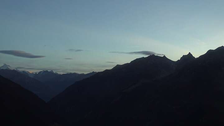 Wiler (Lauchernalp) Upper Station Luftseilbahn Wiler-Lauchernalp snow cam captured at 20 September 2026 at 7:42 pm GMT+2