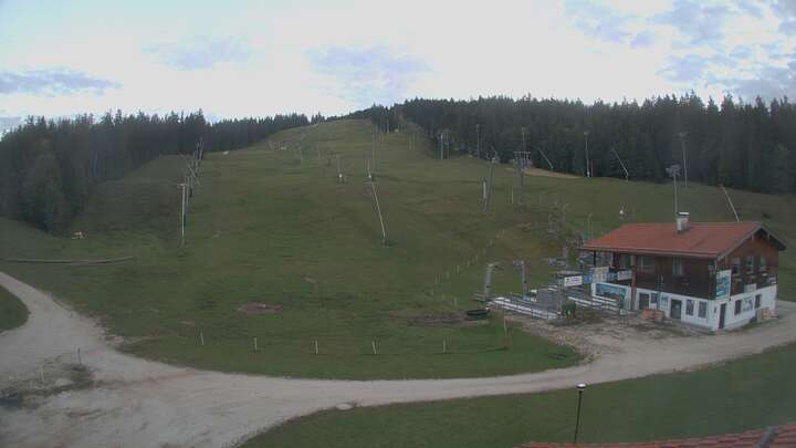 Bischofswiesen Götschen Base Station snow cam captured at 14 September 2026 at 7:24 pm GMT+2