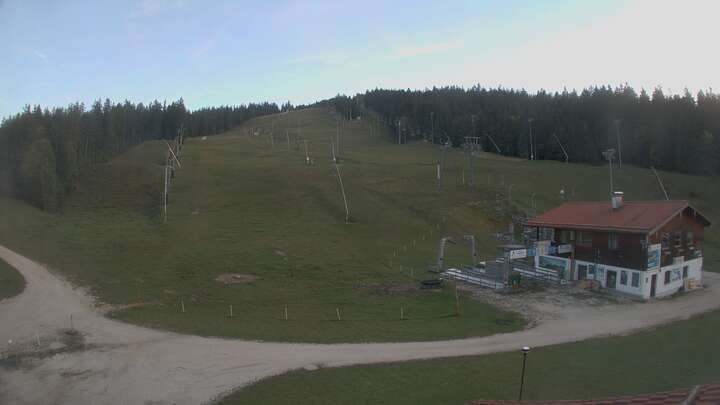 Bischofswiesen Götschen Base Station snow cam captured at 23 September 2026 at 7:08 pm GMT+2