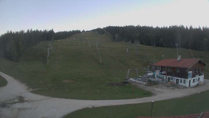 Bischofswiesen Götschen Base Station snow cam captured at 26 September 2026 at 7:12 pm GMT+2