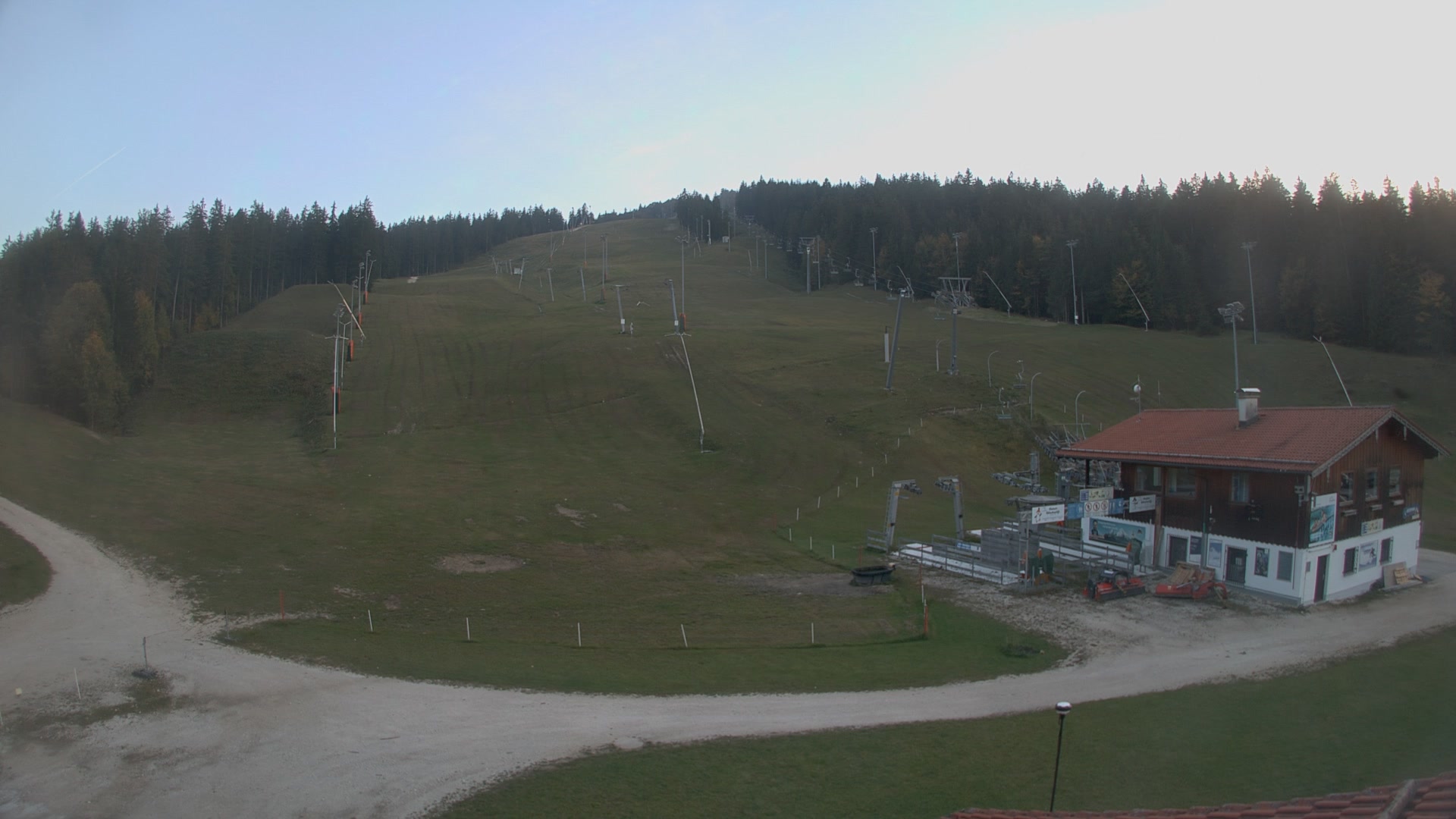Bischofswiesen Götschen Base Station snow cam captured at 3 October 2026 at 6:57 pm GMT+2
