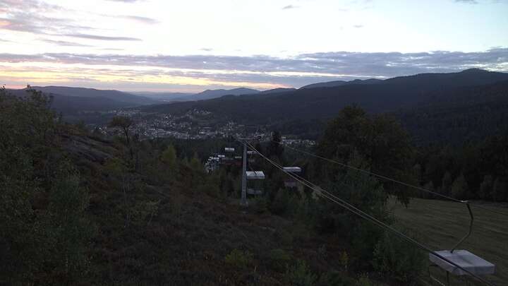 Bodenmais (Bayerischer Wald) Silberberg Upper Station snow cam captured at 18 September 2026 at 7:14 pm GMT+2