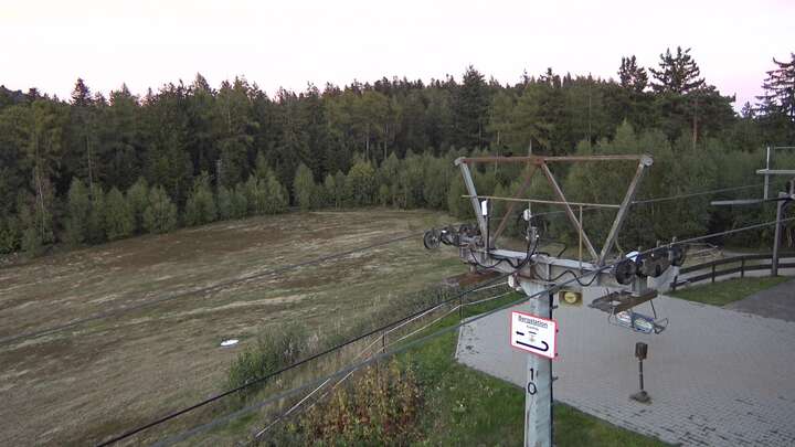 Bodenmais (Bayerischer Wald) Silberberg Upper Station snow cam captured at 23 September 2026 at 7:24 pm GMT+2