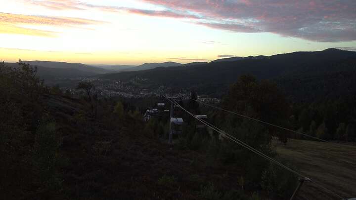 Bodenmais (Bayerischer Wald) Silberberg Upper Station snow cam captured at 25 September 2026 at 7:28 pm GMT+2