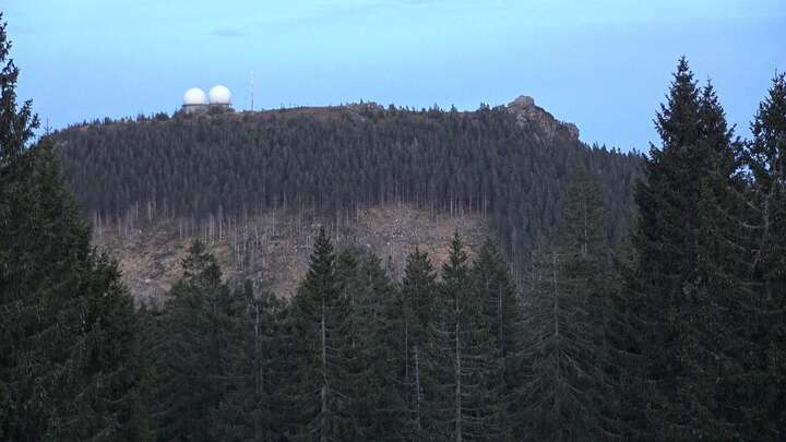 Bodenmais (Bayerischer Wald) Chamer Hütte snow cam captured at 19 September 2026 at 7:32 pm GMT+2