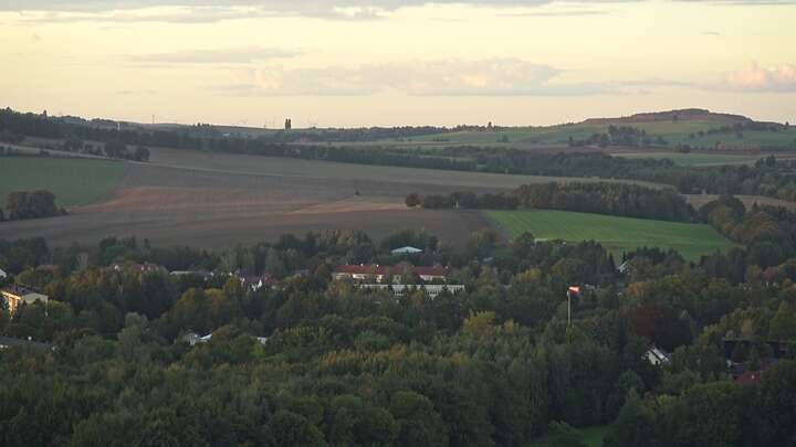 Neustadt in Sachsen Götzinger Höhe snow cam captured at 22 September 2026 at 6:54 pm GMT+2