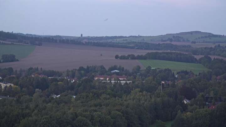 Neustadt in Sachsen Götzinger Höhe snow cam captured at 28 September 2026 at 7:02 pm GMT+2