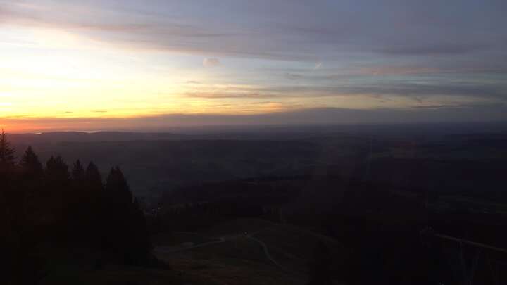Oberstaufen Fluhexpress Berg snow cam captured at 19 September 2026 at 7:36 pm GMT+2