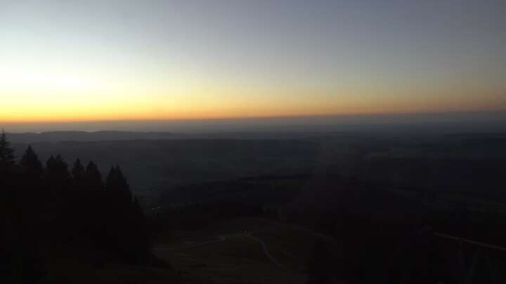 Oberstaufen Fluhexpress Berg snow cam captured at 22 September 2026 at 7:43 pm GMT+2