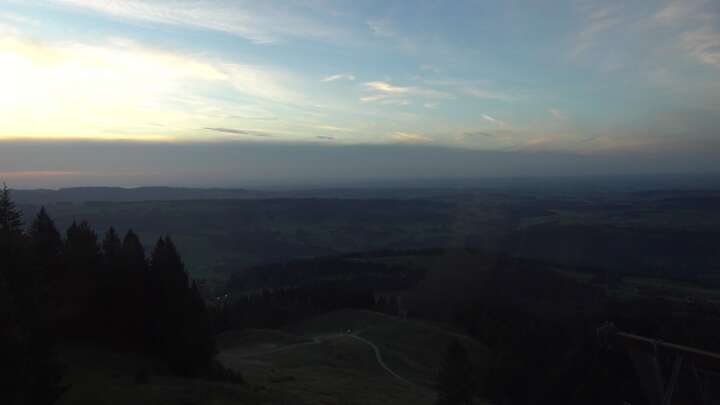 Oberstaufen Fluhexpress Berg snow cam captured at 28 September 2026 at 7:04 pm GMT+2