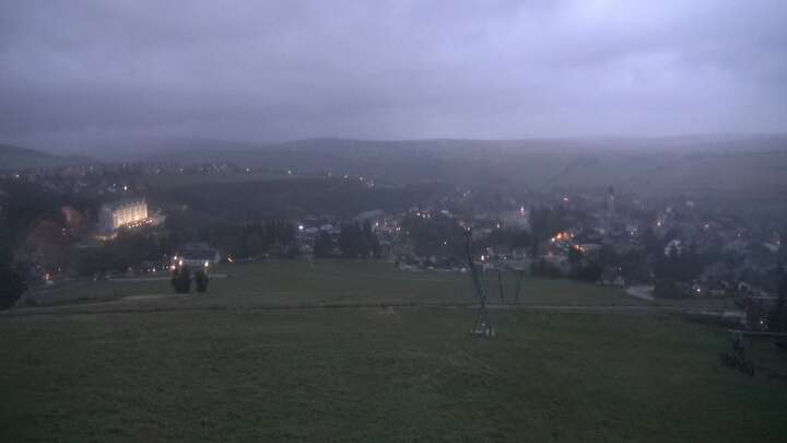 Oberwiesenthal Fichtelberg Skihang snow cam captured at 20 September 2026 at 7:38 pm GMT+2