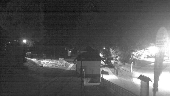 Oberwiesenthal Blick zum Fichtelberg snow cam captured at 19 September 2026 at 11:52 pm GMT+2