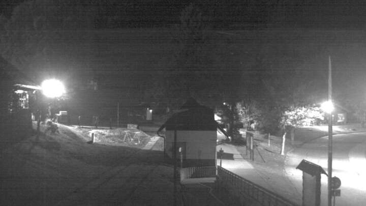 Oberwiesenthal Blick zum Fichtelberg snow cam captured at 22 September 2026 at 11:59 pm GMT+2