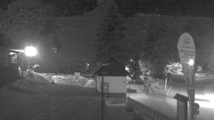 Oberwiesenthal Blick zum Fichtelberg snow cam captured at 27 September 2026 at 11:56 pm GMT+2