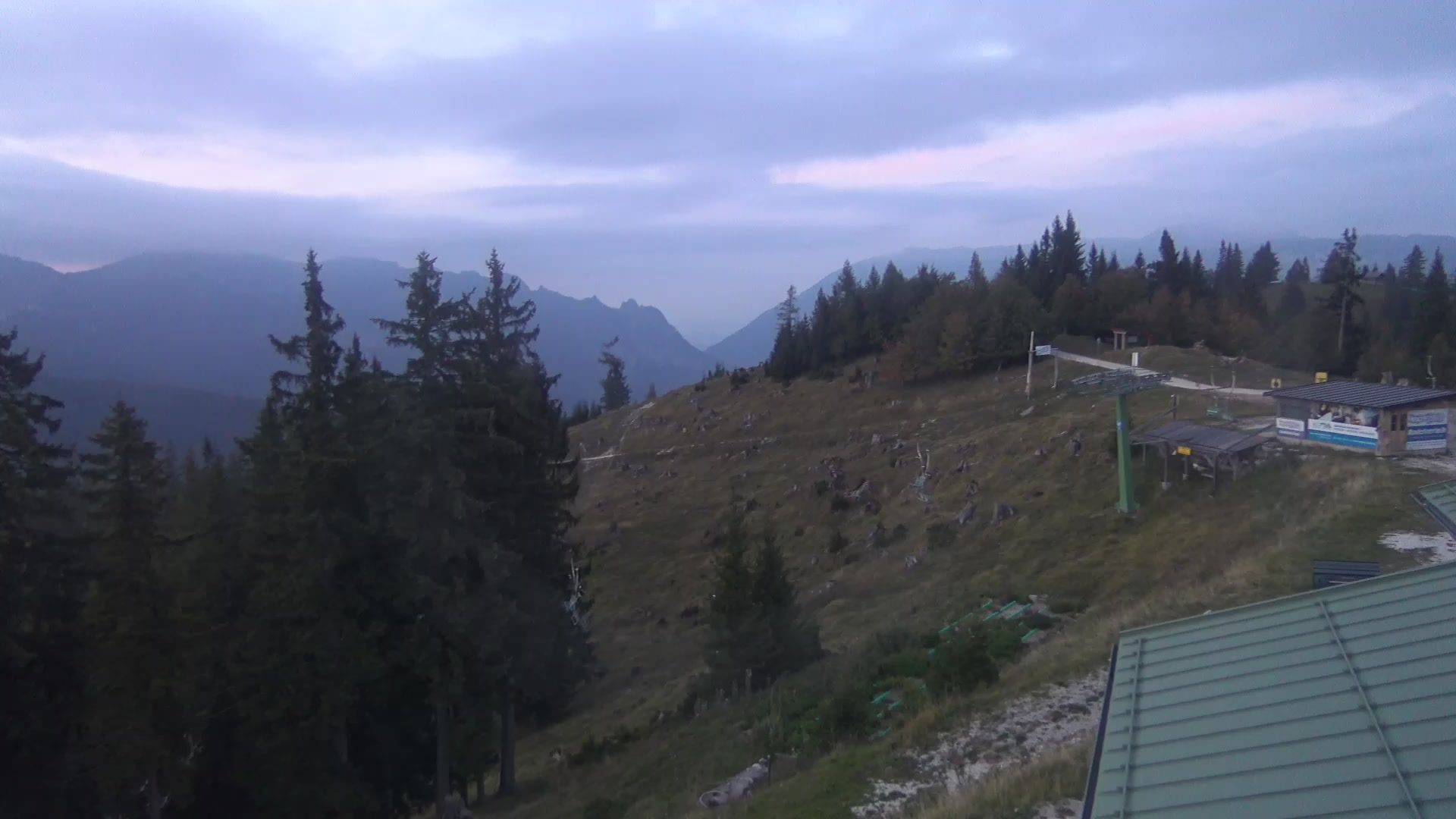 Ramsau bei Berchtesgaden Hochschwarzeck snow cam captured at 4 October 2026 at 6:58 pm GMT+2