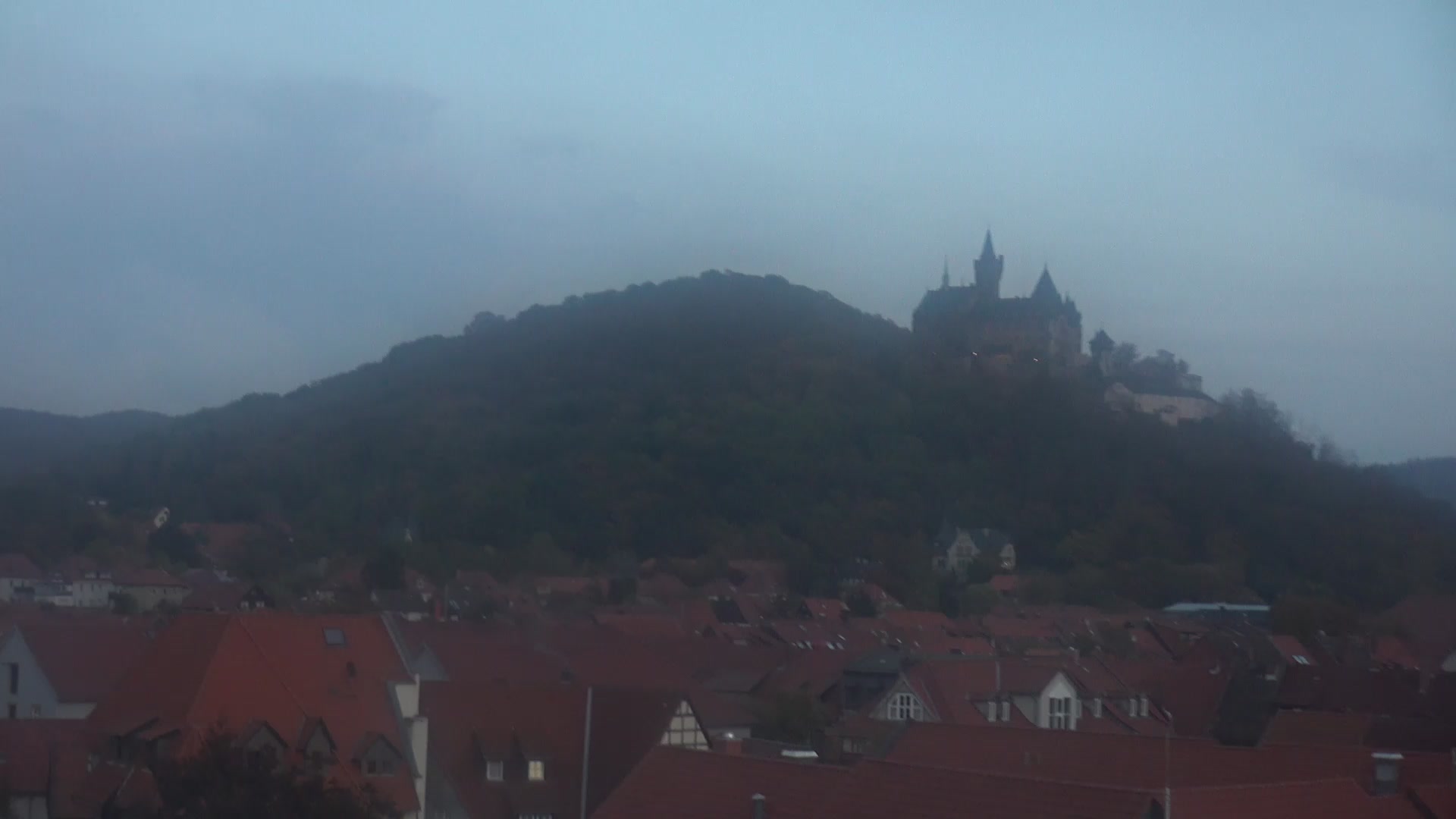 Wernigerode Diesterweg - Schule snow cam captured at 3 October 2026 at 7:03 pm GMT+2