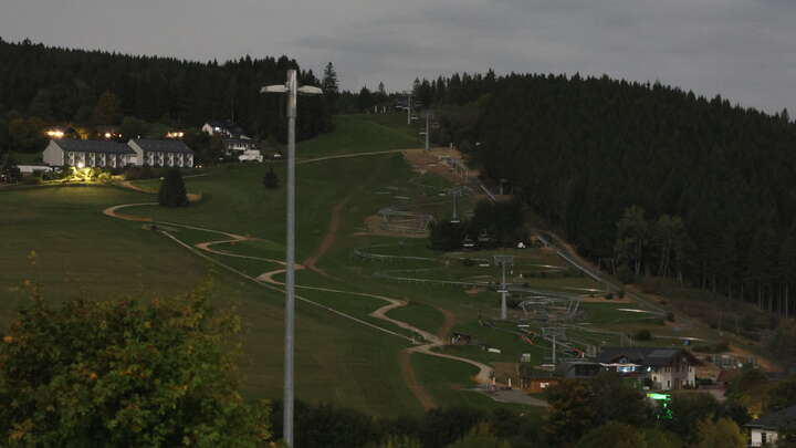 Willingen Base Station Ettelsberg-Seilbahn snow cam captured at 26 September 2026 at 11:50 pm GMT+2