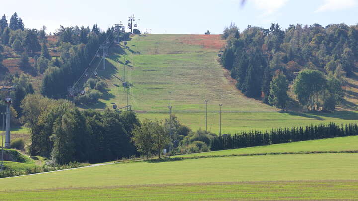 Willingen Base Station Ettelsberg-Seilbahn snow cam captured at 29 September 2026 at 12:38 pm GMT+2