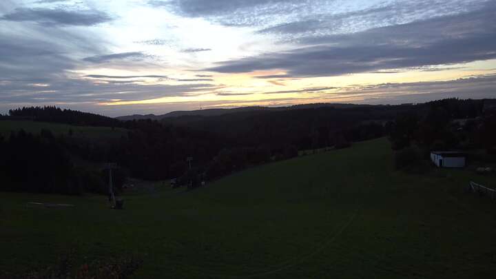 Winterberg Skikarussell Altastenberg snow cam captured at 19 September 2026 at 7:44 pm GMT+2
