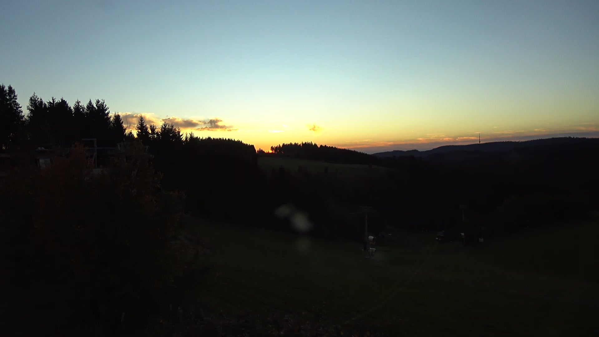 Winterberg Skikarussell Altastenberg snow cam captured at 4 October 2026 at 7:12 pm GMT+2