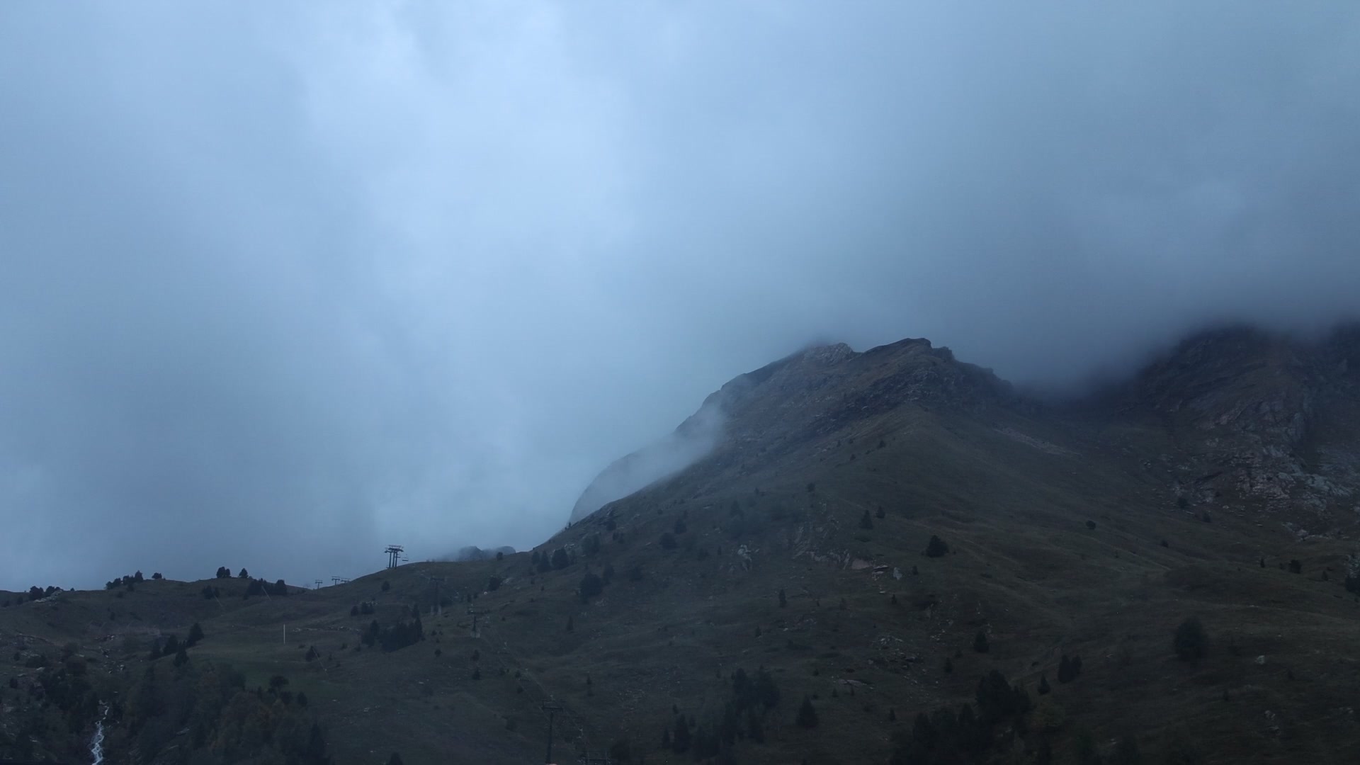 Cerler Ampriu snow cam captured at 3 October 2026 at 7:46 pm GMT+2