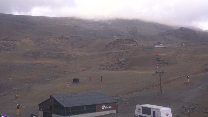 Sierra Nevada Zona Borreguiles snow cam captured at 18 September 2026 at 8:36 pm GMT+2
