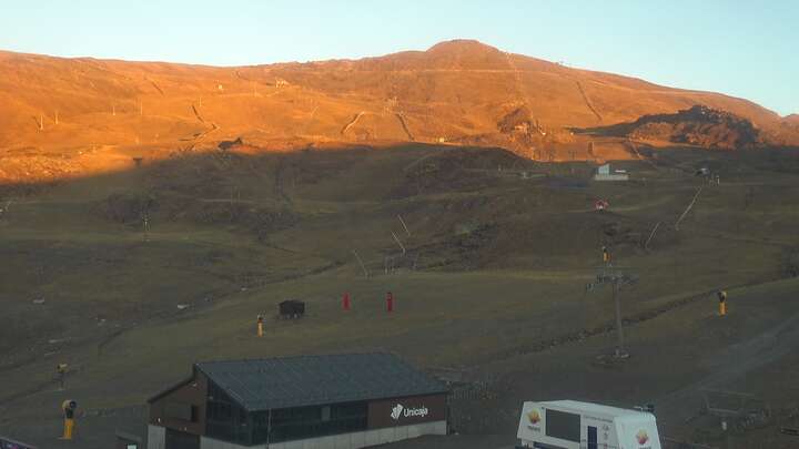 Sierra Nevada Zona Borreguiles snow cam captured at 21 September 2026 at 8:11 pm GMT+2