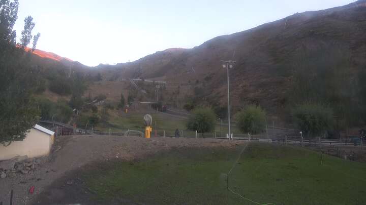 Sierra Nevada Mirlo Blanco snow cam captured at 21 September 2026 at 8:27 pm GMT+2
