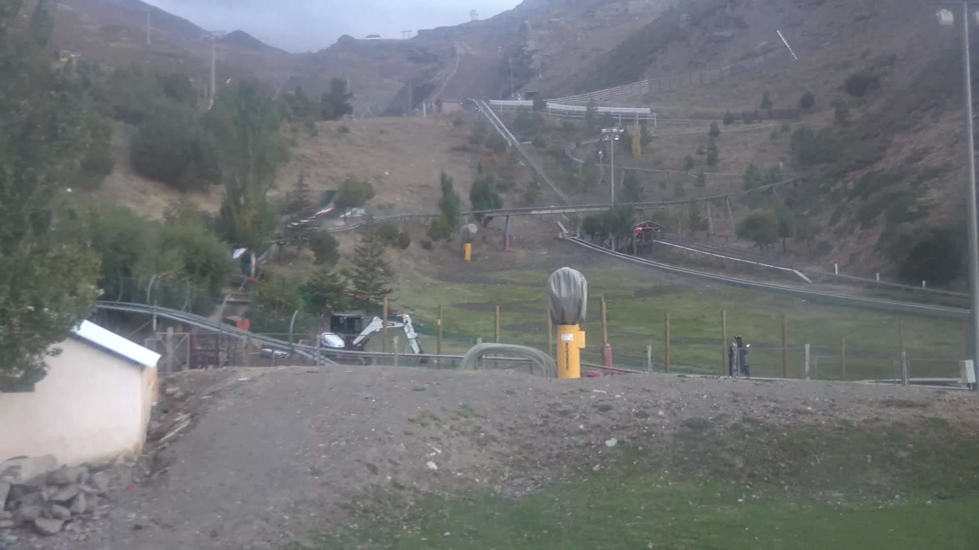 Sierra Nevada Mirlo Blanco snow cam captured at 3 October 2026 at 8:00 pm GMT+2