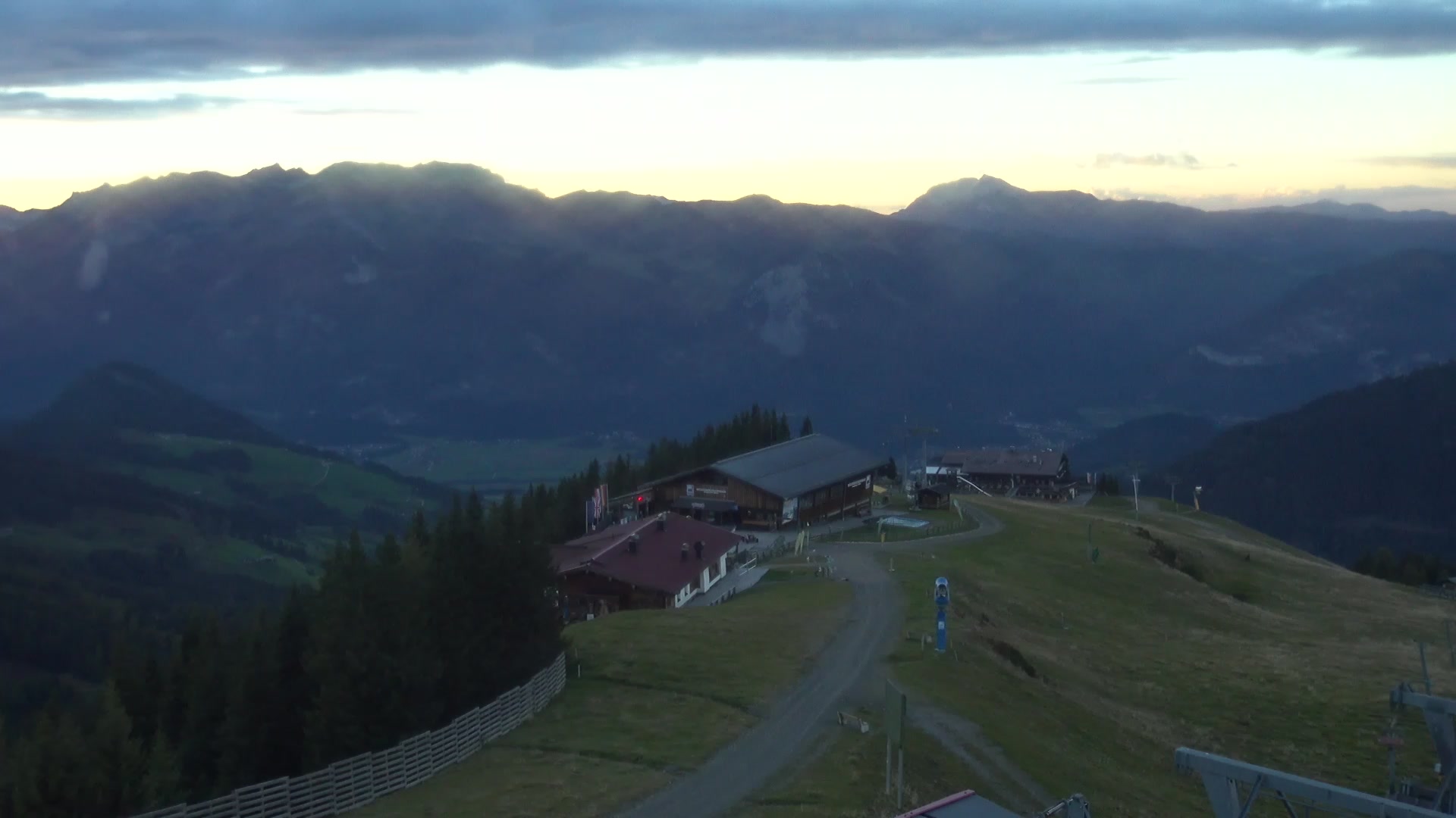 Alpbach Wiedersbergerhorn snow cam captured at 5 October 2026 at 6:44 pm GMT+2