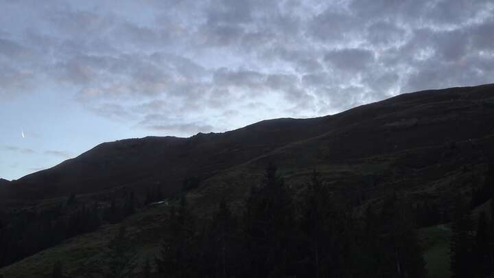 Alpbach Hornbahn 2000 Base Station snow cam captured at 28 September 2026 at 7:02 pm GMT+2