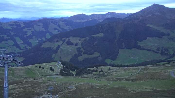 Alpbach Upper Station Hornbahn 2000 snow cam captured at 13 September 2026 at 7:24 pm GMT+2