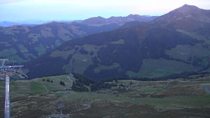 Alpbach Upper Station Hornbahn 2000 snow cam captured at 19 September 2026 at 7:31 pm GMT+2