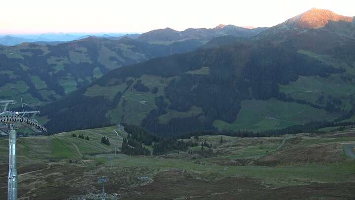 Alpbach Upper Station Hornbahn 2000 snow cam captured at 25 September 2026 at 7:12 pm GMT+2